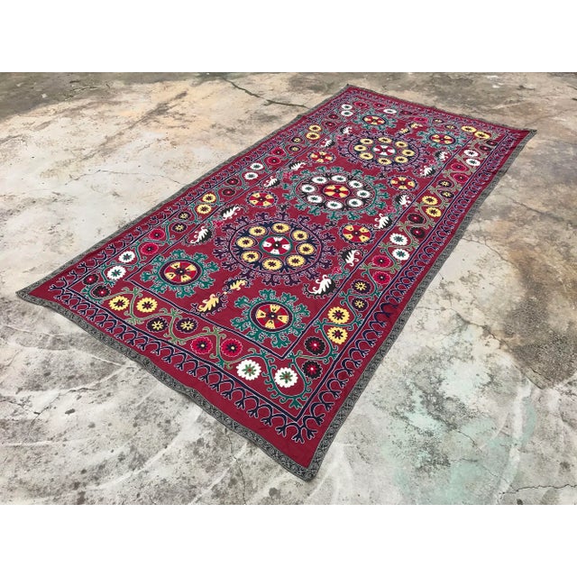 1970s Dark Pink Vintage Suzani For Sale - Image 5 of 6