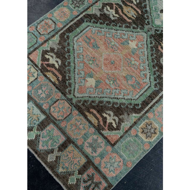Turkish Turkish Oushak Rug 2'9" x 6'4" #20090 For Sale - Image 3 of 8