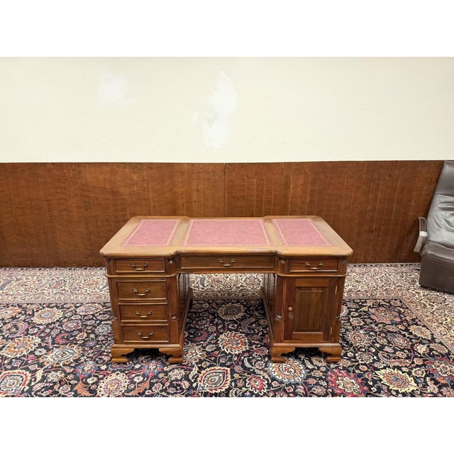 English Desk in Red Leather For Sale - Image 4 of 18