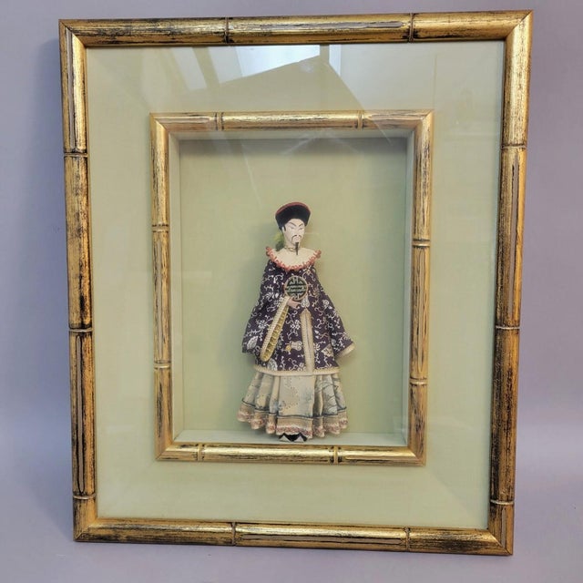 Pair of Hollywood Regency Chinoiserie Figural Shadowboxes in Faux Bamboo Gilt Frames, C. 1970s For Sale - Image 4 of 8