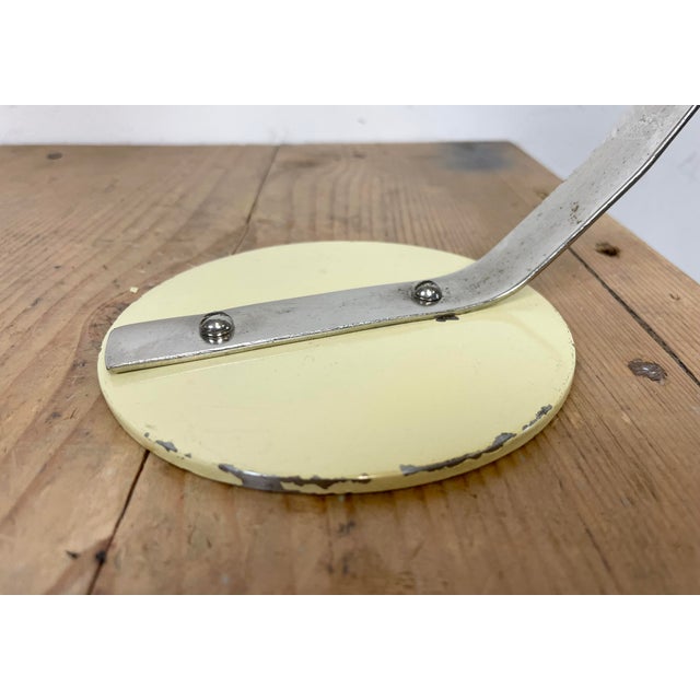 Industrial Beige Table Lamp from Metal Mot, 1960s For Sale - Image 4 of 15