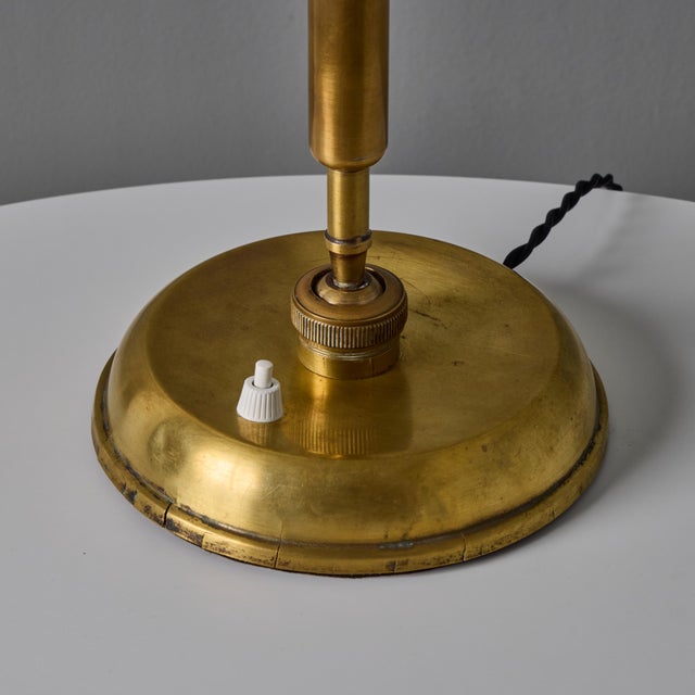 Brass 1940s Giovanni Michelucci Patinated Brass Adjustable Banker Lamp for Lariolux For Sale - Image 8 of 18