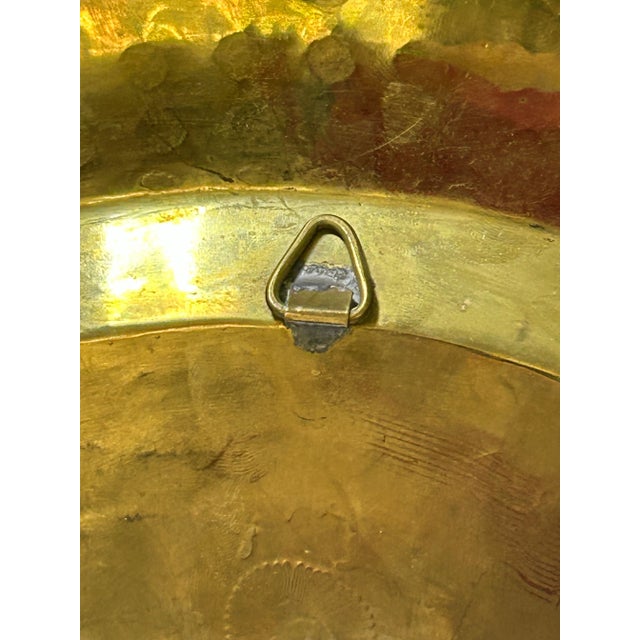 Round Brass Display Tray With Engraved Flowers and Scalloped Rim For Sale In Louisville - Image 6 of 8