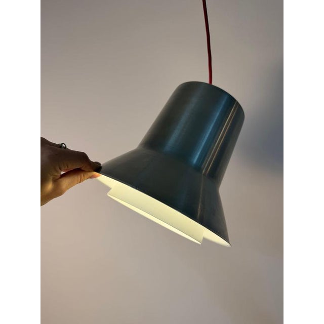 A timeless milestone: The Auditorie 1 pendant lamp – designed by Svend Middelboe for Nordisk Solar – embodies the purist...