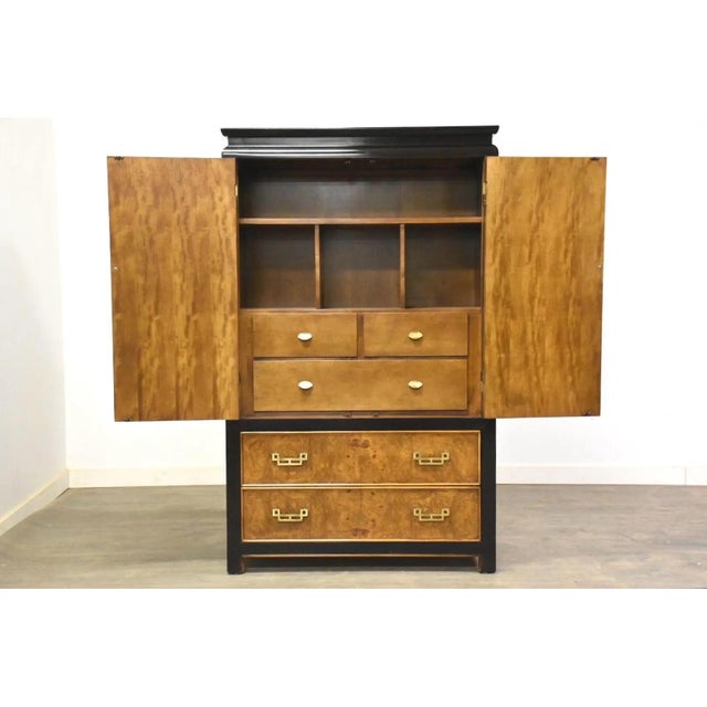 Show-stopping elegance that is a pleasure to use and looks amazing in a variety of decors. We love how the handsome...