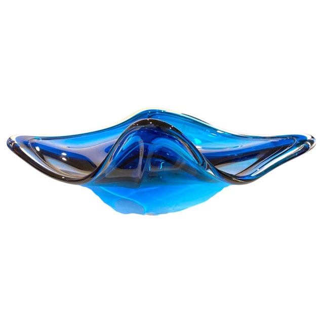Large Stingray Glass Centerpiece Bowl 21" Oversize Blue Nautical Coastal Decor For Sale - Image 16 of 18
