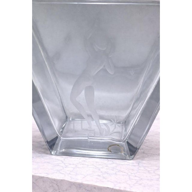 1920s Swedish Art Deco Etched Crystal Vase with Female Figure from Kosta Glasbruk, 1920s For Sale - Image 5 of 8