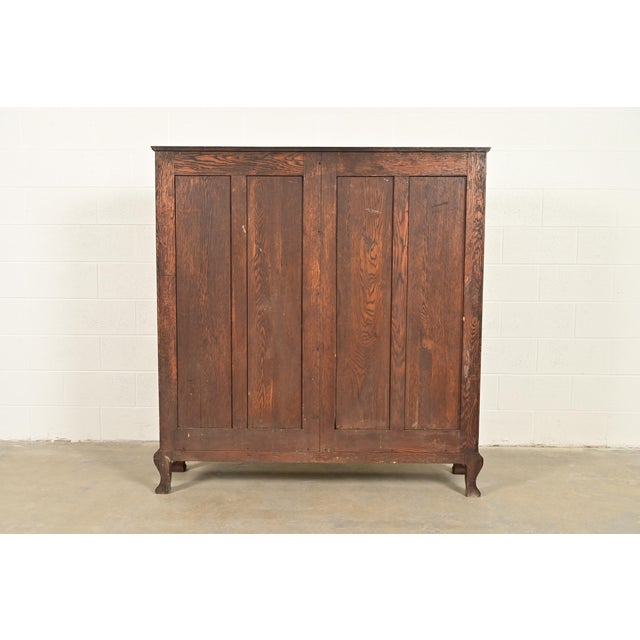 R. J. Horner Style Victorian Oak Double Bookcase With Carved Lion Heads and Paw Feet, Circa 1890s For Sale - Image 12 of 13