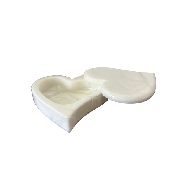 Tiffany and Co. Vintage Genuine Volterra Alabaster Swivel Top Trinket Box | Hand-Carved Italian Marble Jewelry Box | Made in Italy For Sale - Image 4 of 11