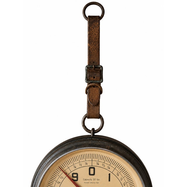 Vintage Penn Scale Mfg. Co. 30-Lb Hanging Market Scale With Original Scoop & Leather Strap For Sale - Image 4 of 4
