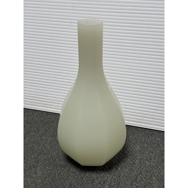 Contemporary Baker Furniture Baljade Beveled Vase For Sale - Image 3 of 12