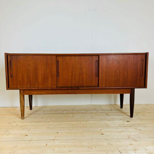 Vintage Sideboard in Teak, 1960 For Sale - Image 5 of 5