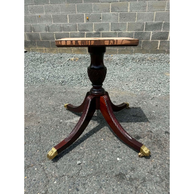 Stickley Georgian Style Inlaid Mahogany Pedestal Base Dining Table or Center Table Well made, American made, inlaid top...