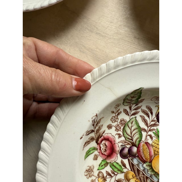 Johnson Brothers Vintage Pomona Windsor Ware 8” Soup Bowls | Johnson Bros England | c.1940–1950 | Set of 7 Hand-Colored Earthenware For Sale - Image 4 of 12