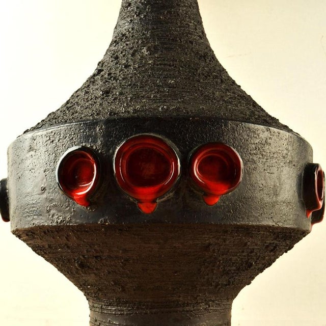 Studio Art Ceramic Table Lamp attributed to Rogier Vande Weghe for Perignem, 1960s For Sale - Image 3 of 9