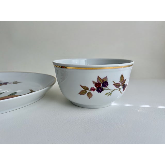 Ceramic Mid 20th Century Royal Worcester Evesham Gold Platter & Bowl For Sale - Image 7 of 18
