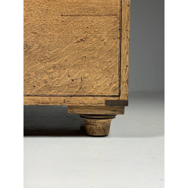 Campaign Chest of Drawers in Oak, 19th Century For Sale - Image 15 of 18