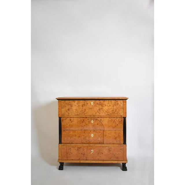 Biedermeier chest of drawers, XIXth c. Height: 112 cm - 44.09 in Length: 111 cm - 43.7 in Width: 51 cm - 20.08 in
