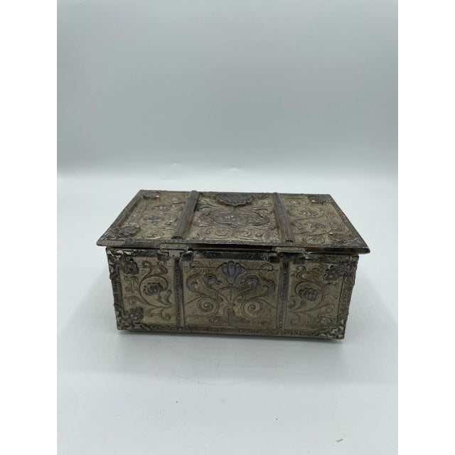 Late 19th Century Art Nouveau Japanese Teak Lined Tea Caddy For Sale In Philadelphia - Image 6 of 12
