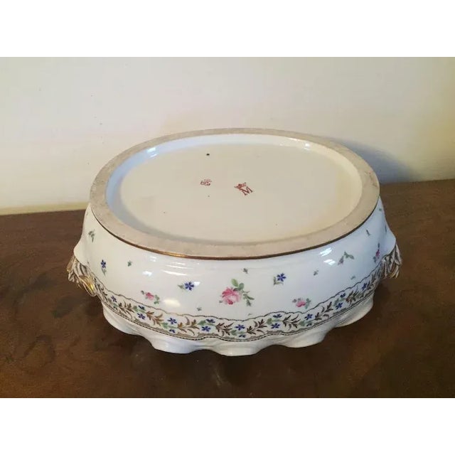 Large 18th Century French Porcelain Centerpiece Cachepot For Sale - Image 10 of 11