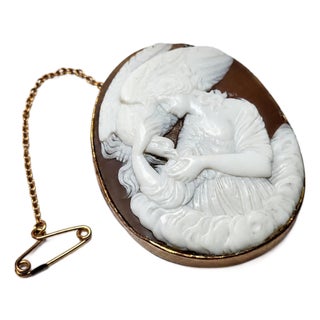 Antique Victorian Gold Cameo Brooch of Hebe Feeding the Eagle For Sale