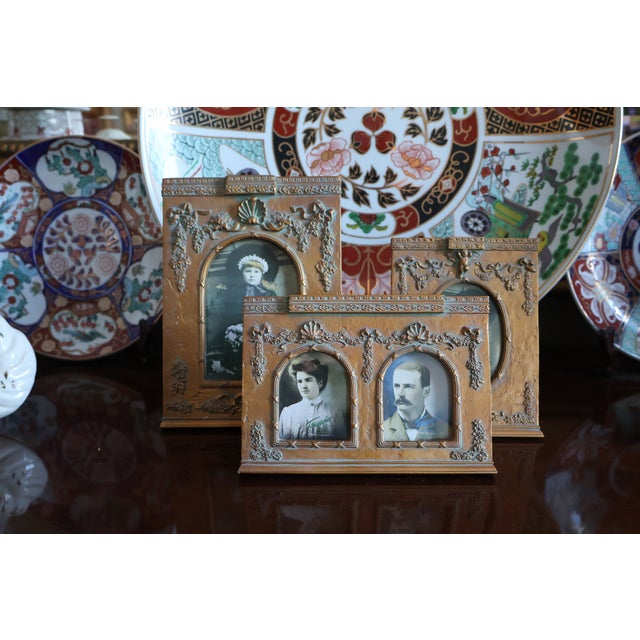 French Vintage Terragrafics Louis XVI–Style Antiqued Gold Picture Frames — Set of 3 For Sale - Image 3 of 18