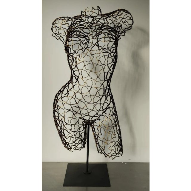 Magnificent Spanish Sculpture "Woman's Body" 20th Century golden metal 85cm x 40cm metallic base Perfect condition. This...