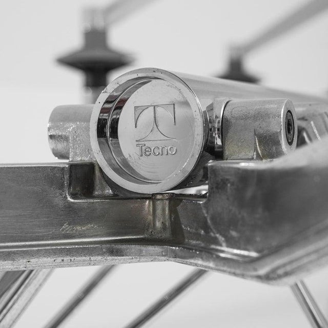 Transparent Italian, Metal and Glass Table by Norman Foster For Sale - Image 8 of 10