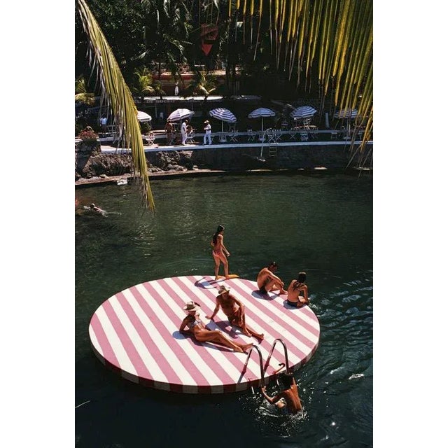 La Concha Beach Club 1975 Bathers at La Concha Beach Club, Acapulco, Mexico, February 1975. (Photo by Slim Aarons) Slim...