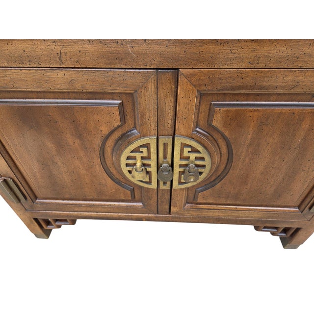 Brown Vintage Century Furniture End Table Commode Raymond K Sabota Cathay Collection For Sale - Image 8 of 18