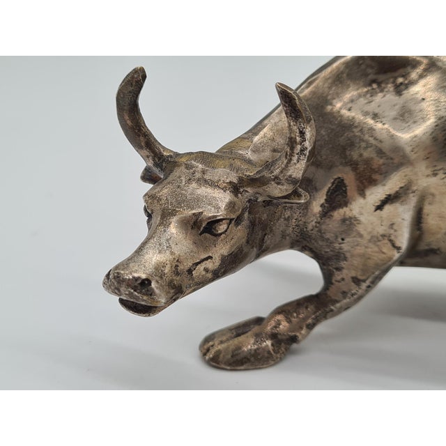 Gray Charging Bull Figurine in Bronze by A. Di Modica, 1980s. For Sale - Image 8 of 10