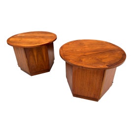 Example of Paul McCobb Side Tables