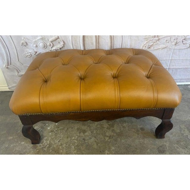 French Chesterfield Tufted Bench in Caramel Leather For Sale - Image 4 of 16