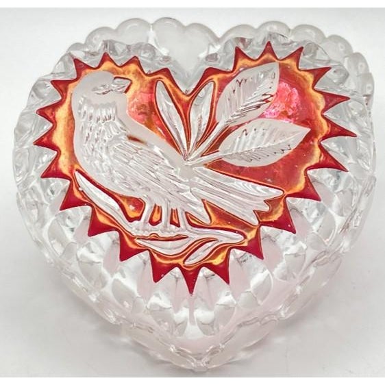 Transparent Hofbauer "Byrdes" Ruby Crystal Heart Trinket Box With Lid (Vintage 1970’s-1990’s, Original Foil Label) For Sale - Image 8 of 17