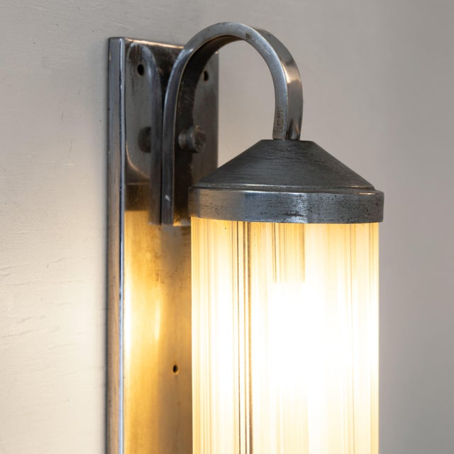 Functionalist Wall Light in Steel and Glass, 1930s For Sale - Image 4 of 6