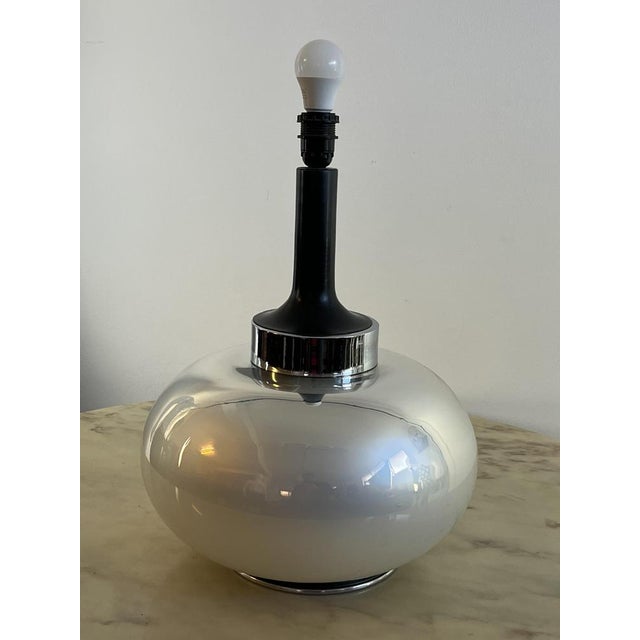 Italian Table Lamp in Opalescent Glass, 1970 For Sale - Image 4 of 16