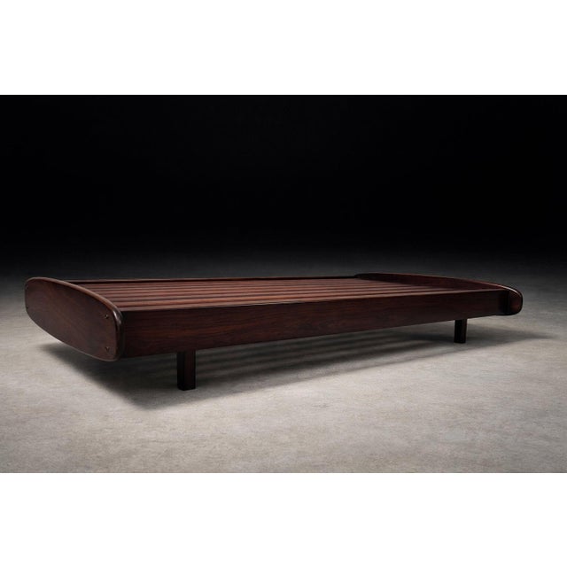 Sergio Rodrigues Rosewood Daybed in Taupe Boucle, Brazil, 1960s For Sale - Image 14 of 17