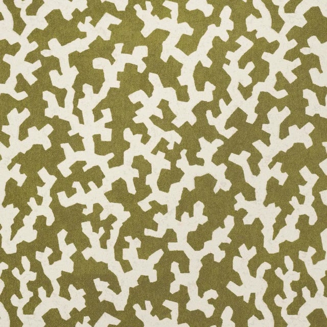 Schumacher SAMPLE - Schumacher x Veere Greeney Folly Wallpaper In Olive For Sale - Image 4 of 4