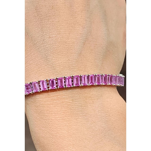 Modern 17.60 Ct Natural Pink Sapphire Bracelet For Sale - Image 3 of 9