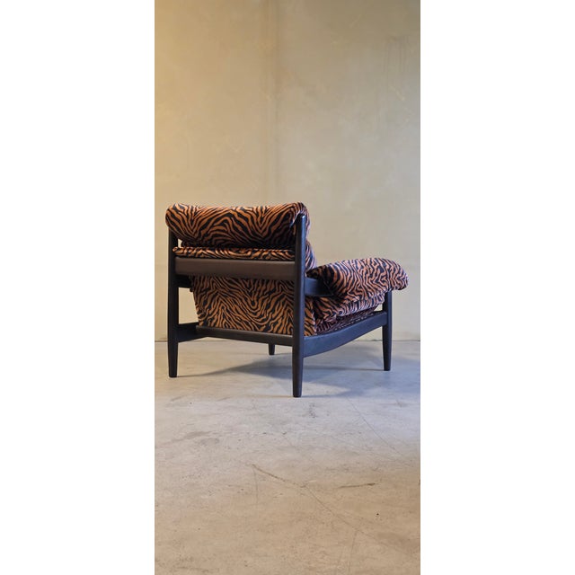 Brown Set of Vintage Lounge Chair with Ottoman in Orange Zebra Velvet Fabric, 1970s For Sale - Image 8 of 15