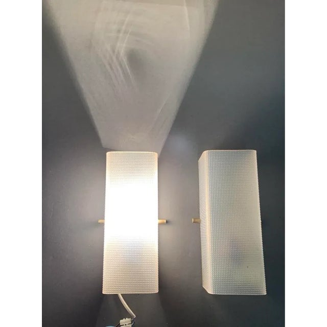 Wall Lights in Acrylic Glass and Brass, 1950s, Set of 4 For Sale - Image 4 of 12