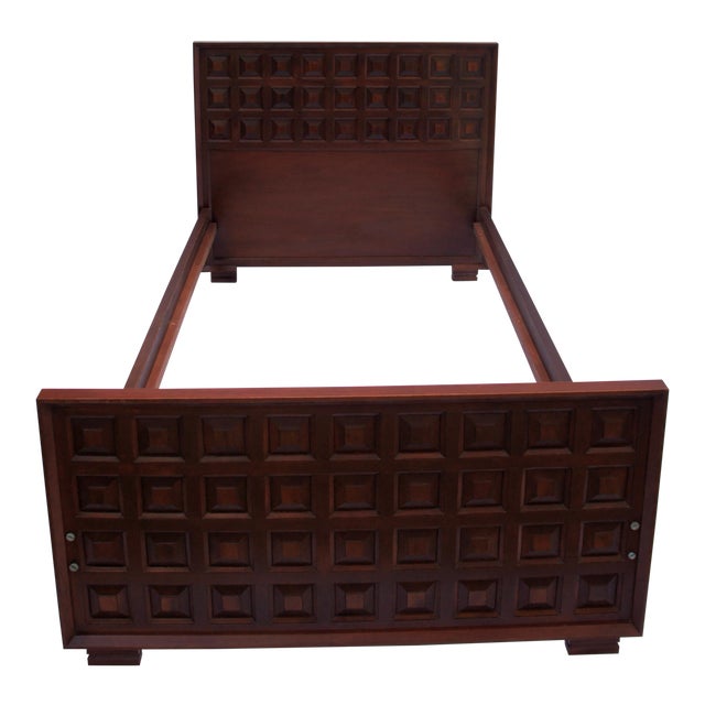 Mid-Century Modern Spanish Twin Bed | Chairish (640 x 640 Pixel)