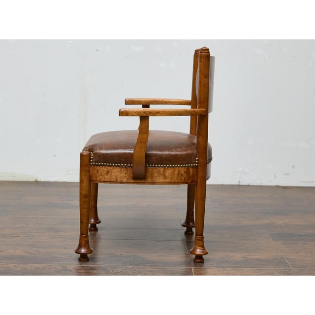 Early 20th Century English Burl Wood Armchair with Leather Upholstery and Turned Disc Feet For Sale - Image 9 of 12