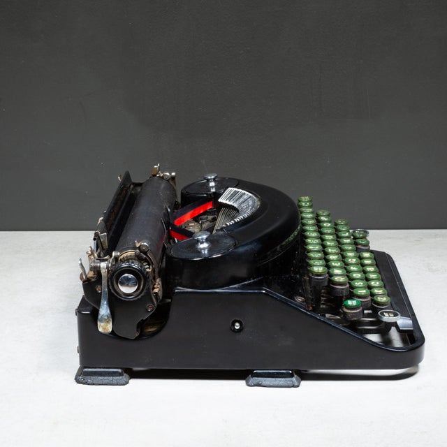 Art Deco Remington Portable Noiseless Typewriter and Case c.1937 For Sale In San Francisco - Image 6 of 9