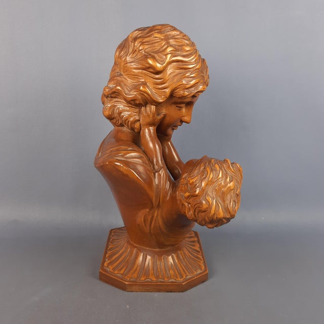Carved Wooden Sculpture of Mother with Child, Italy, 1960s For Sale - Image 3 of 16