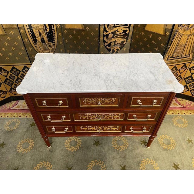 Louis XVI Mahogany and Amaranth Commode For Sale - Image 3 of 13