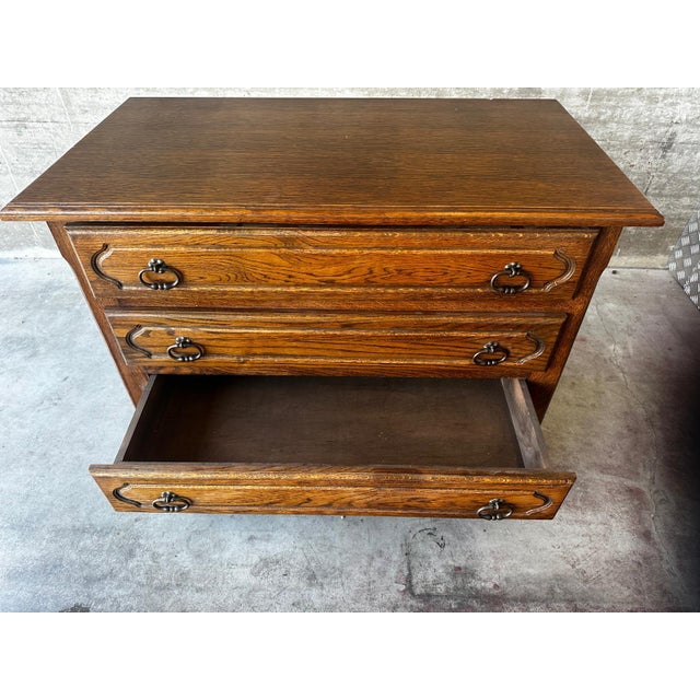 Wood Mid-Century Modern Oak Chest of Drawers with Four Drawers, 1950s For Sale - Image 7 of 18