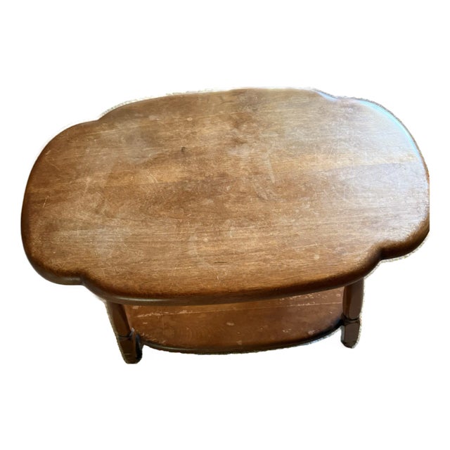 Mid 20th Century Attributed to Heywood-Wakefield Birch Scalloped End Table No. C3845g Mid-Century For Sale