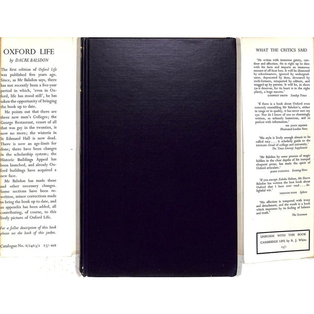 BALSDON, Dacre [288] pp. Eyre & Spottiswoode 1962 Second Printing 8 3/4" x 5 3/4" Oxford Life by Dacre Balsdon. This book...