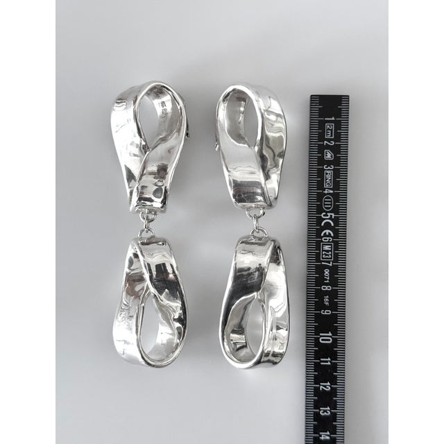 Metal Sculptural Clip Earrings in 925 Sterling Silver from Bat-Ami, Israel, 1970s, Set of 2 For Sale - Image 7 of 9